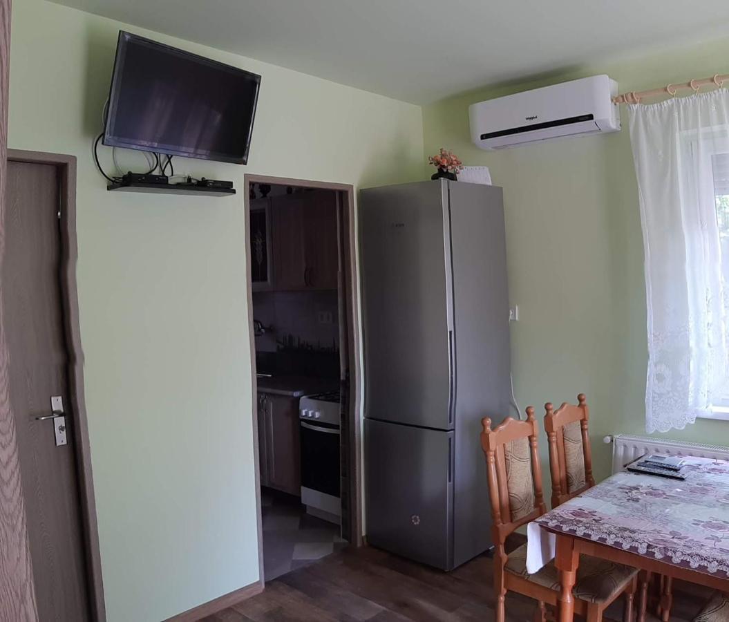 Rozsa Apartment Hajdúszoboszló Exterior foto