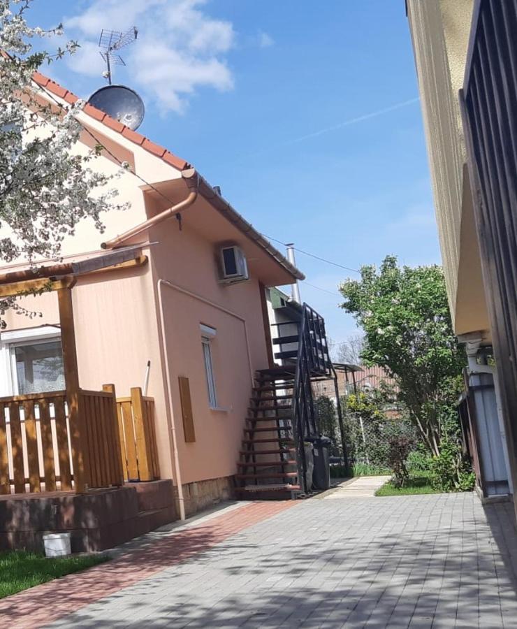Rozsa Apartment Hajdúszoboszló Exterior foto